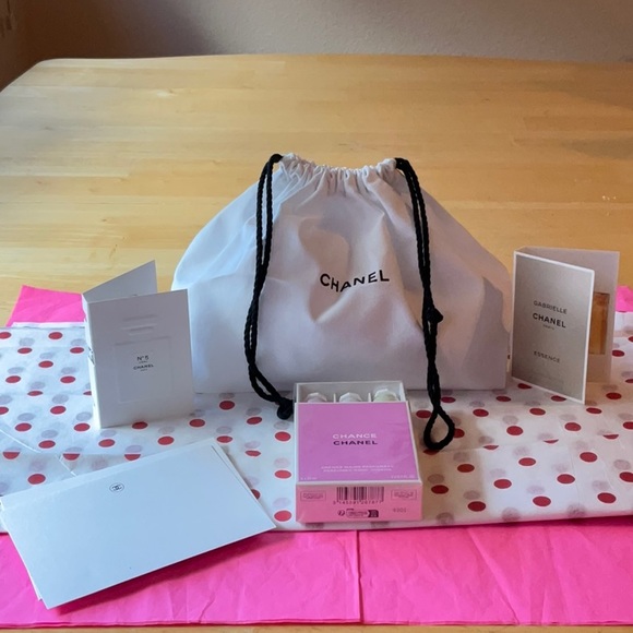 🧴 CHANEL PERFUMED HAND CREAM 🧴 NWT 🧴 - Picture 5 of 16